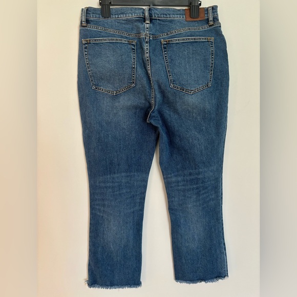 Johnny Was Cropped Baby Boot Embroidered Jeans size 31 - Picture 2 of 13